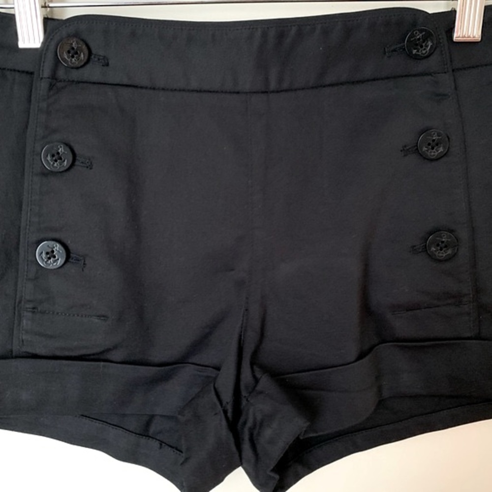 Aritzia Talula size 00 black short - Picture 5 of 15